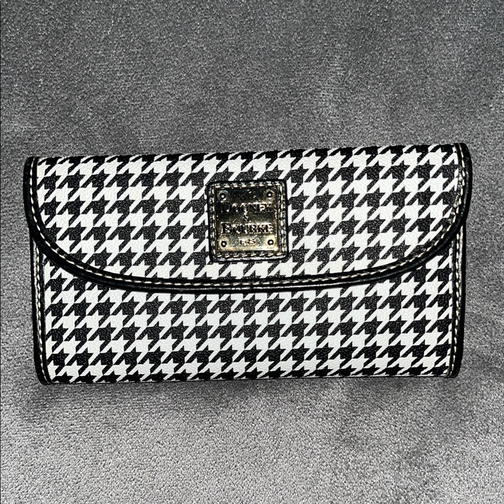 Dooney & Bourke Black and White Houndstooth Continental Clutch